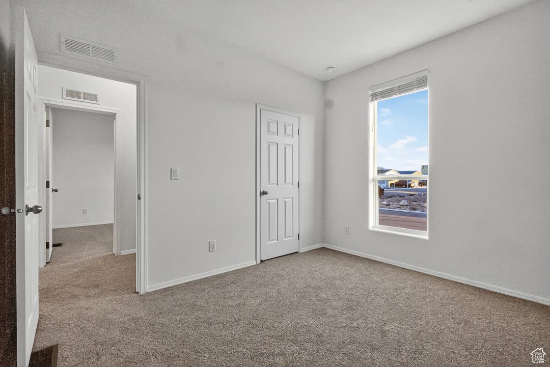 #112 bedroom home features