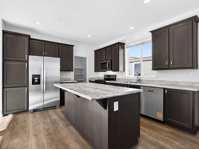 #36 kitchen home features