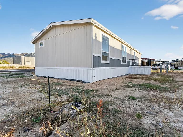 #112 exterior home features