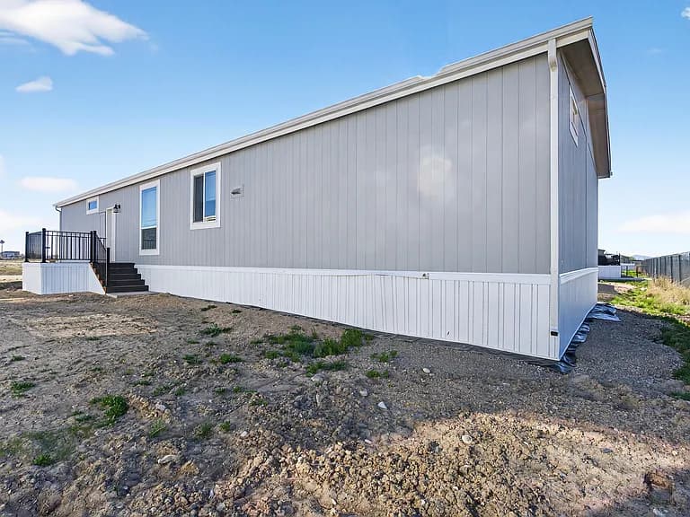 #36 exterior home features