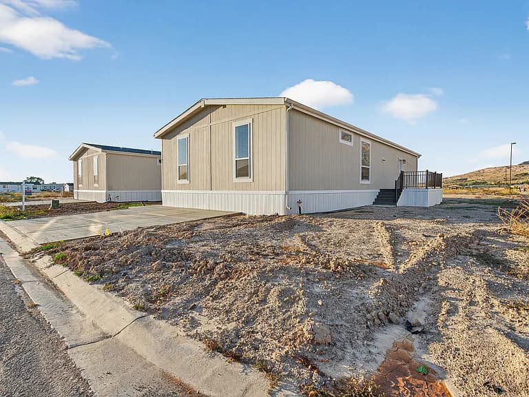 #112 exterior home features