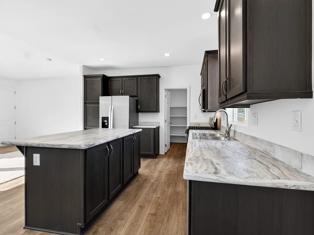#36 kitchen home features