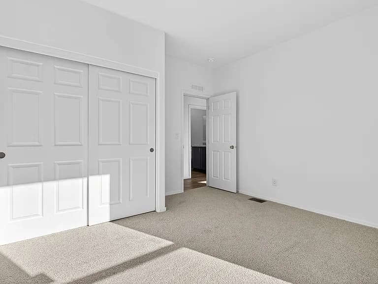 #36 bedroom home features