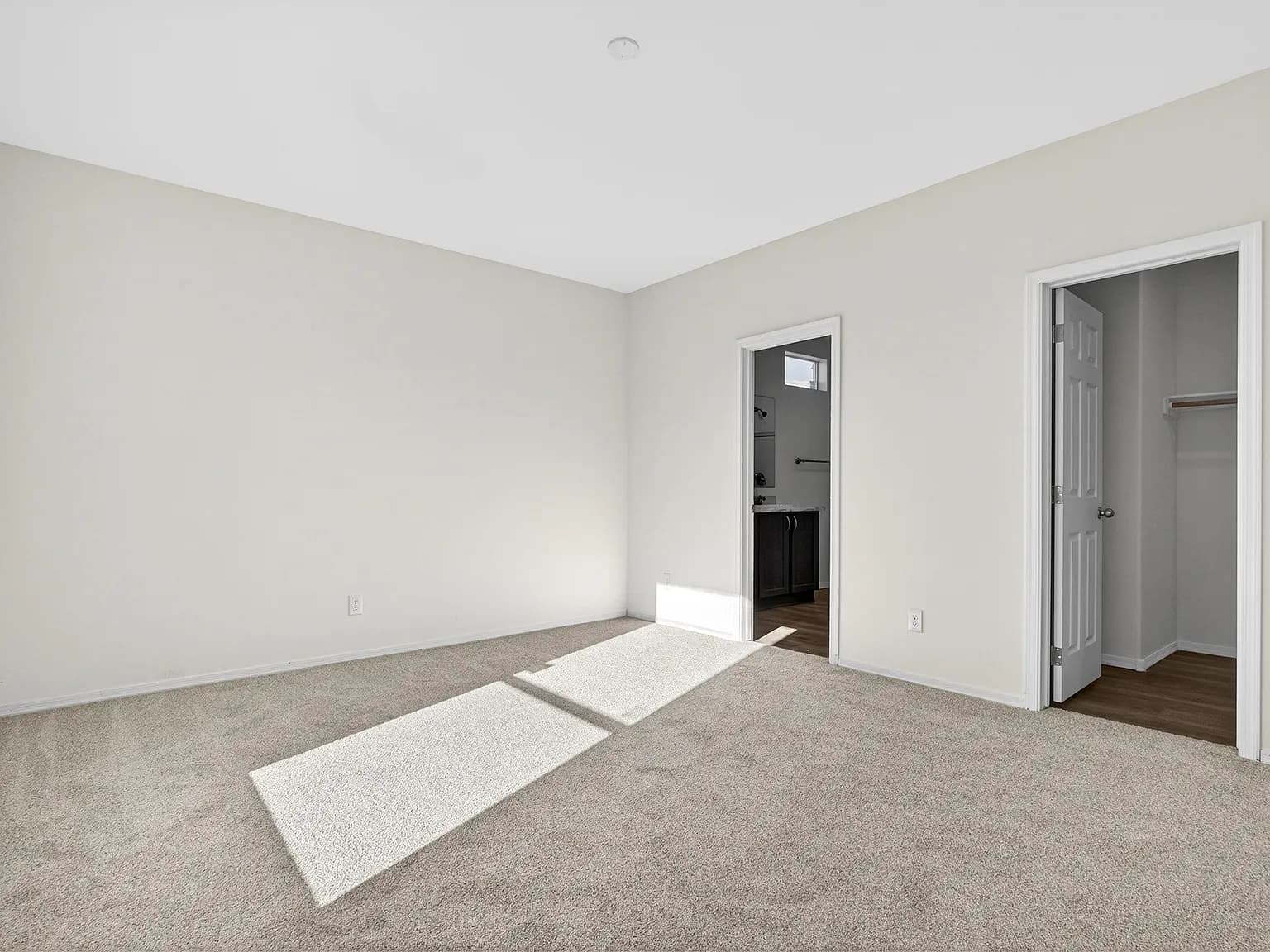 #36 interior home features