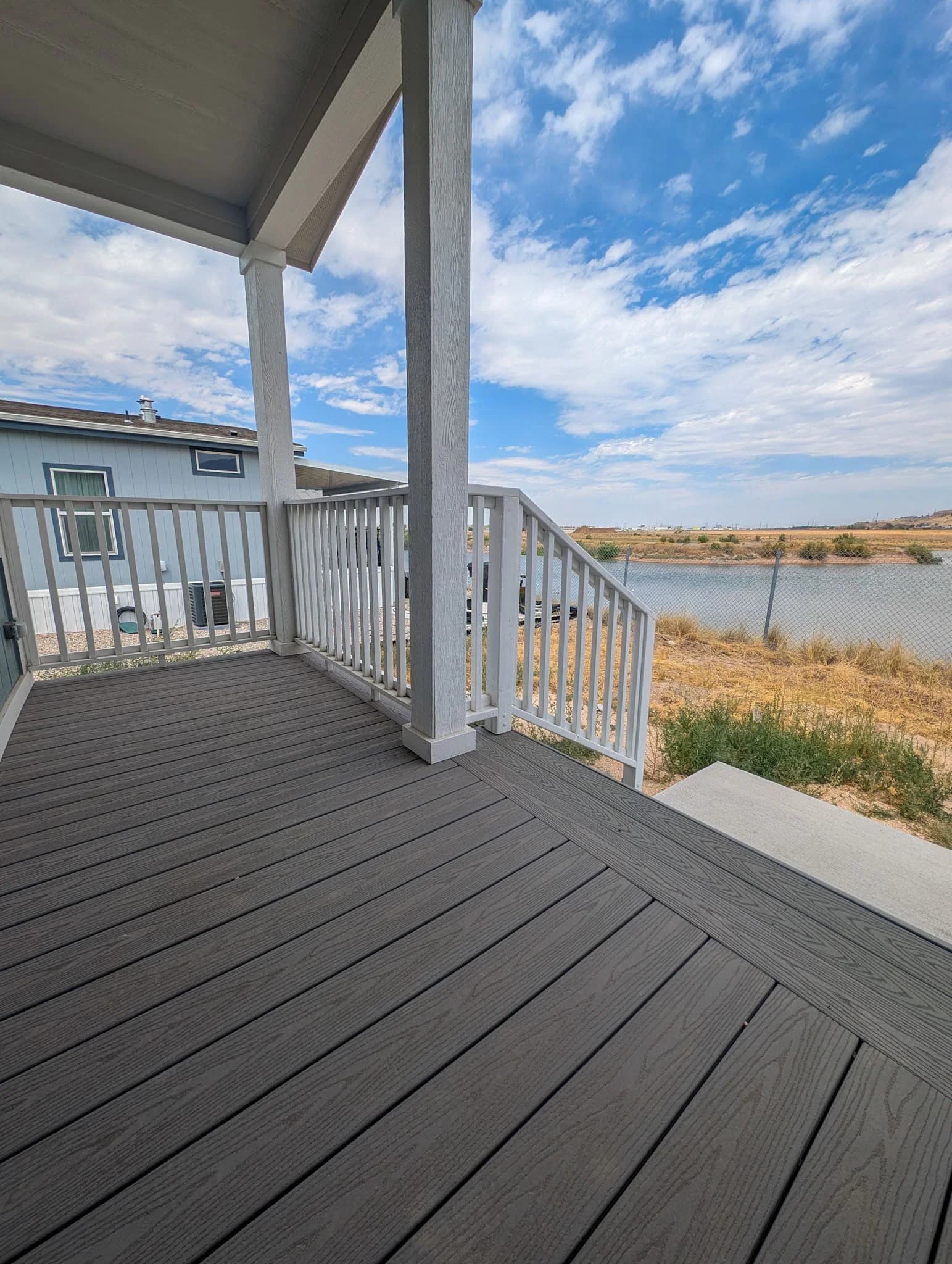 #43 exterior home features
