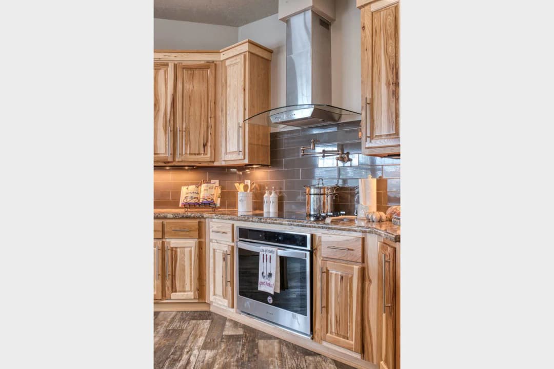 Hidden valley hv6623m kitchen home features