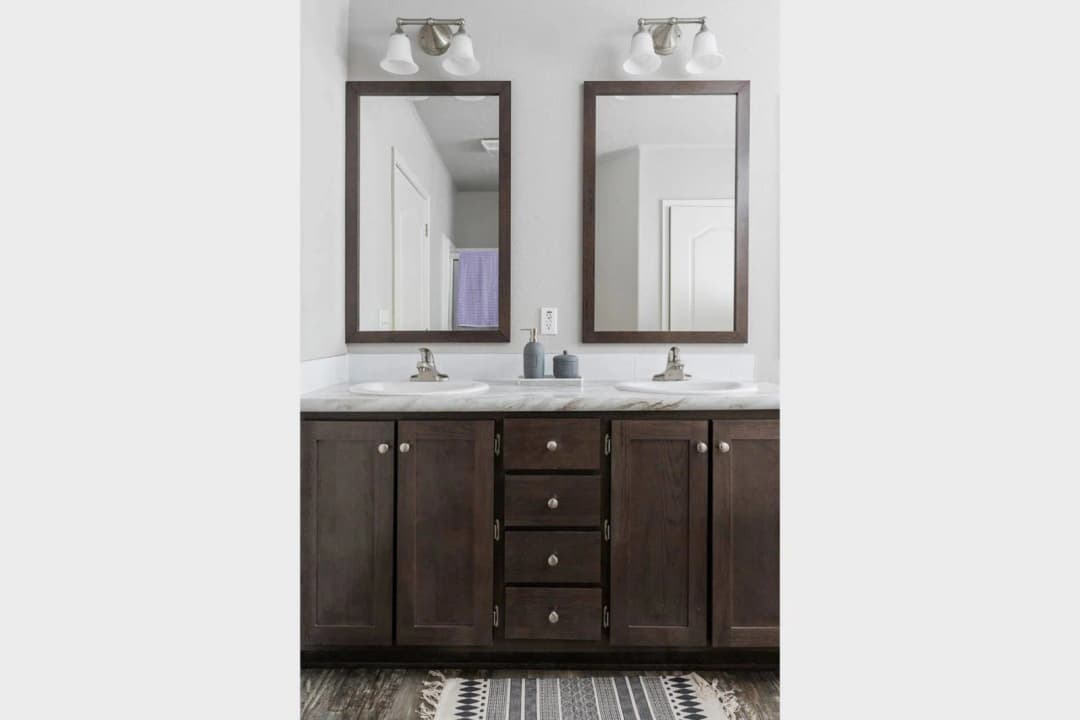 Dreamworks dw4603f bathroom home features