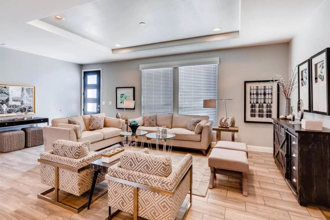 Desert ridge 28603a interior and hero home features